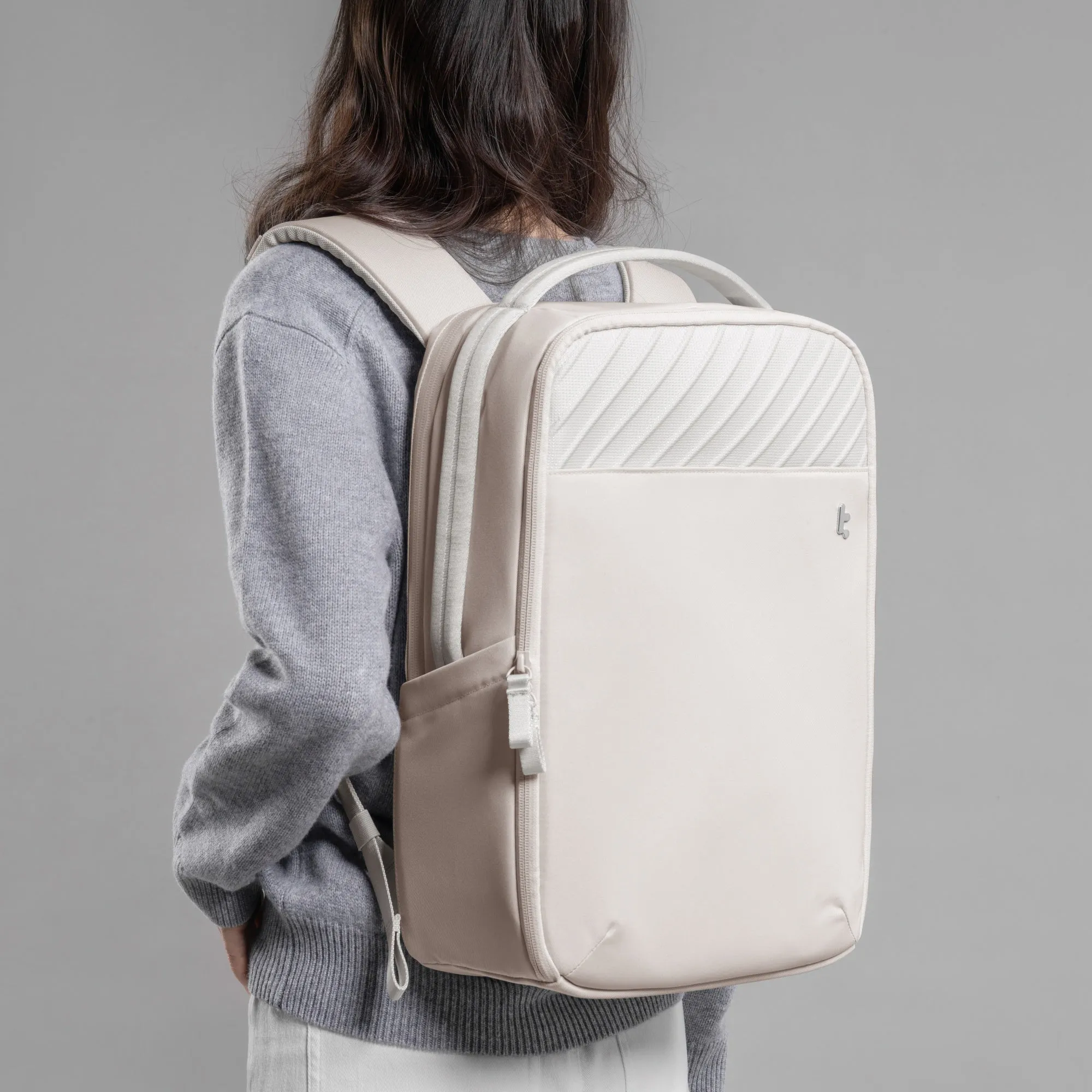 Voyage-T50 Laptop Backpack 20L | White